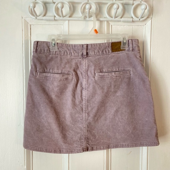 American Eagle Corduroy Skirt! - Picture 2 of 2